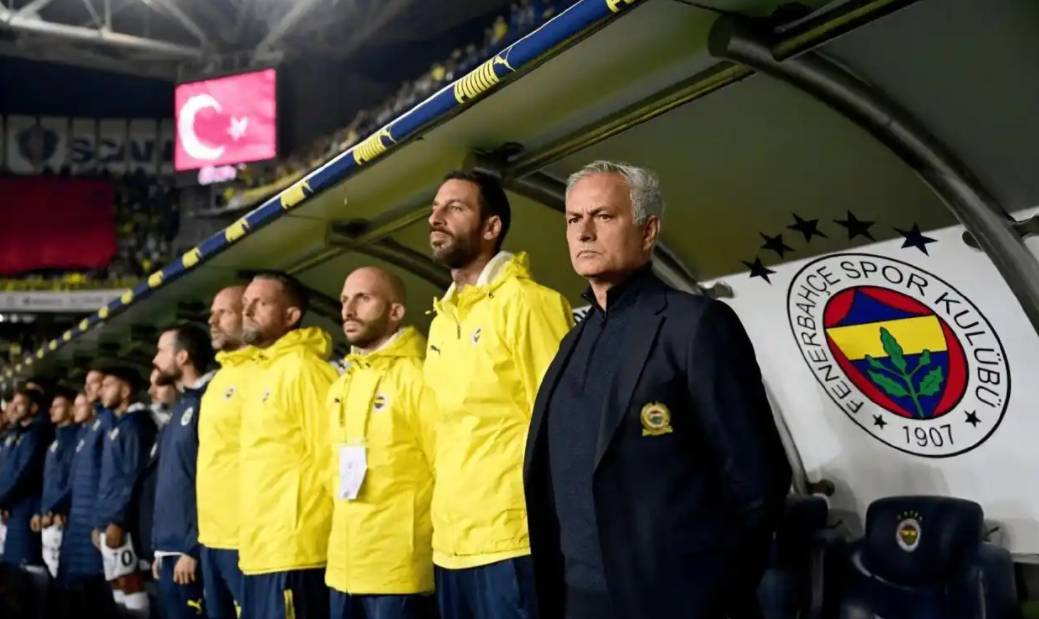 ElisB, 间被租借至, 巴黎方面已 ElisB, 间被租借至, 巴黎方面已