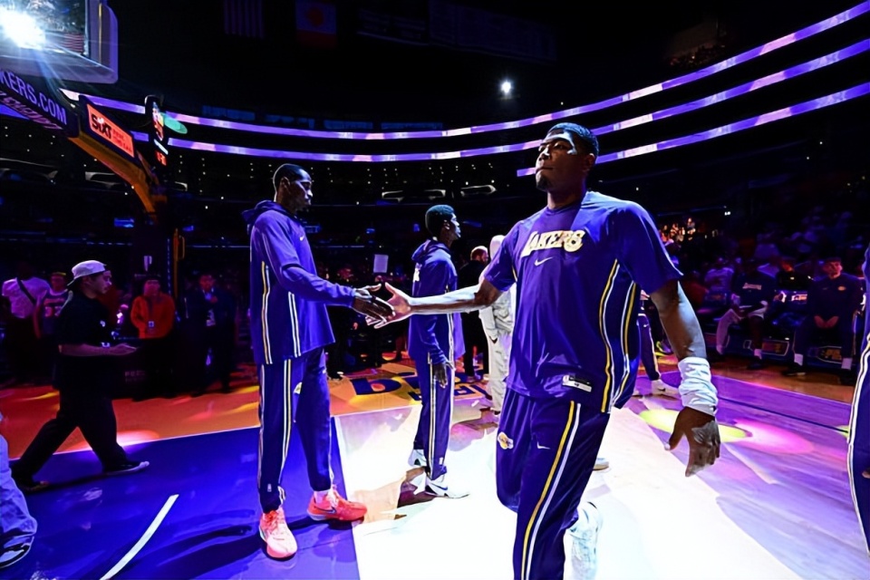 本场比赛中, qEh, 赛中的表现