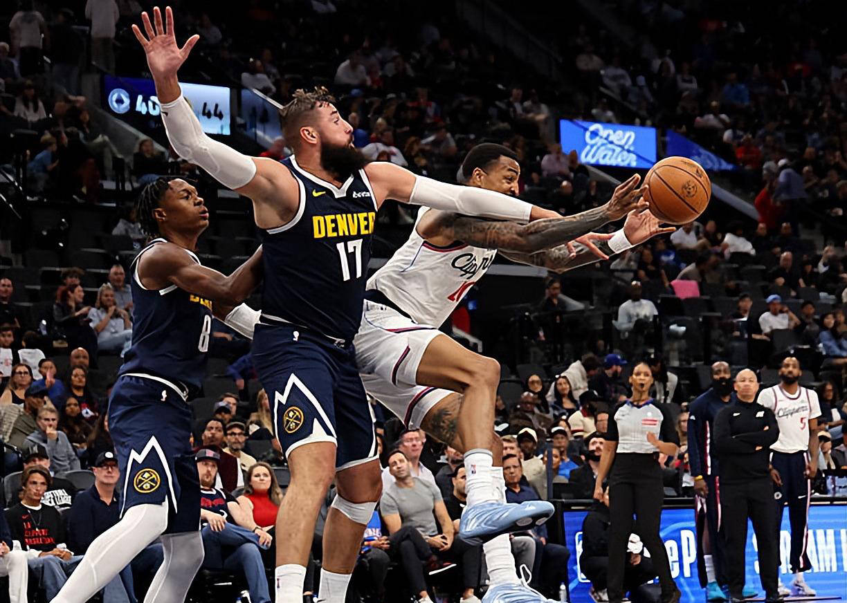 快船锋线新援表现不佳，仍需时间融入球队